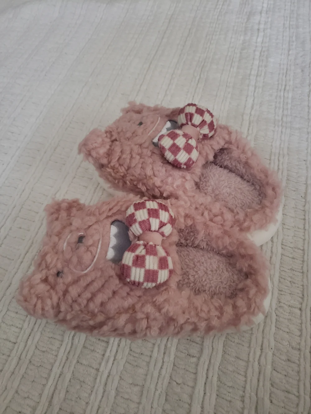 New Plush Pink Bear Slippers with Checkered Bow for Kids